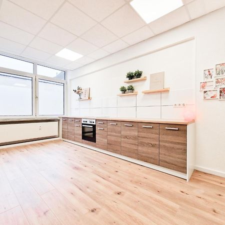 Raj Living - City Center Apartments With 5 Rooms - 10 Min Messe Dus Düsseldorf Eksteriør bilde