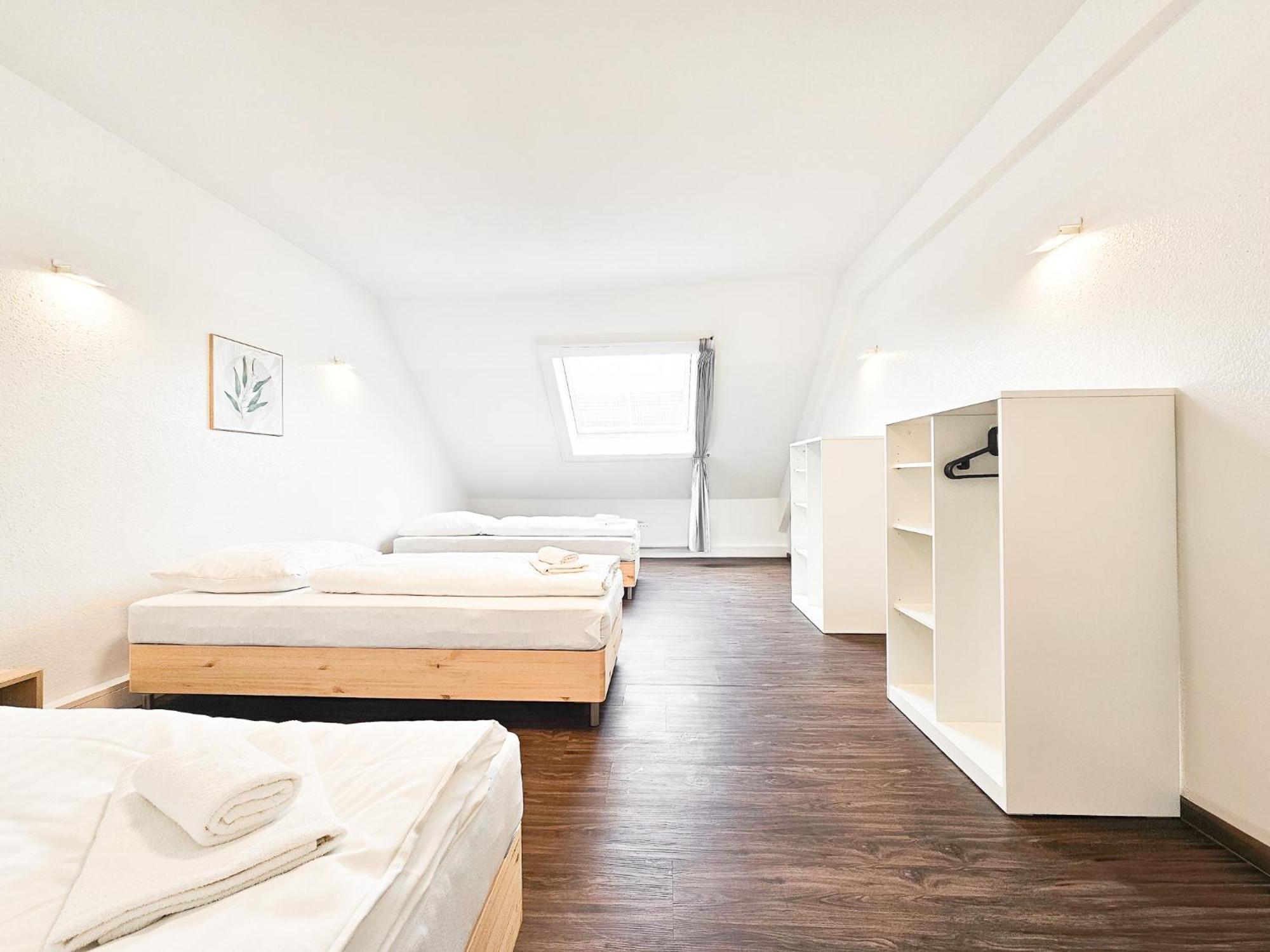 Raj Living - City Center Apartments With 5 Rooms - 10 Min Messe Dus Düsseldorf Eksteriør bilde