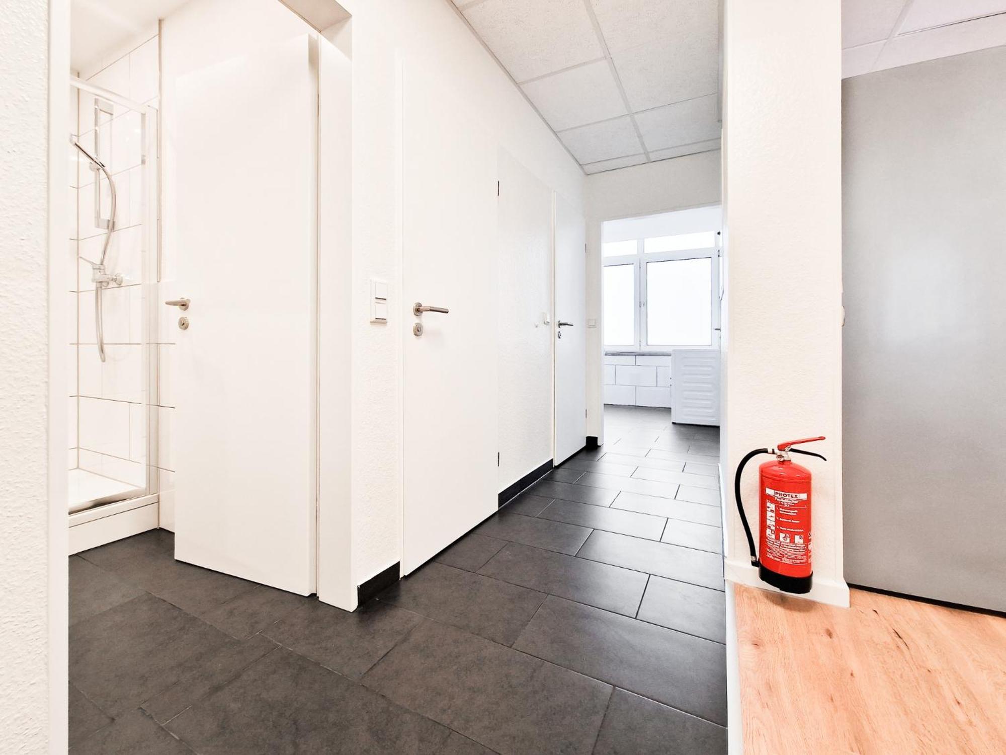 Raj Living - City Center Apartments With 5 Rooms - 10 Min Messe Dus Düsseldorf Eksteriør bilde