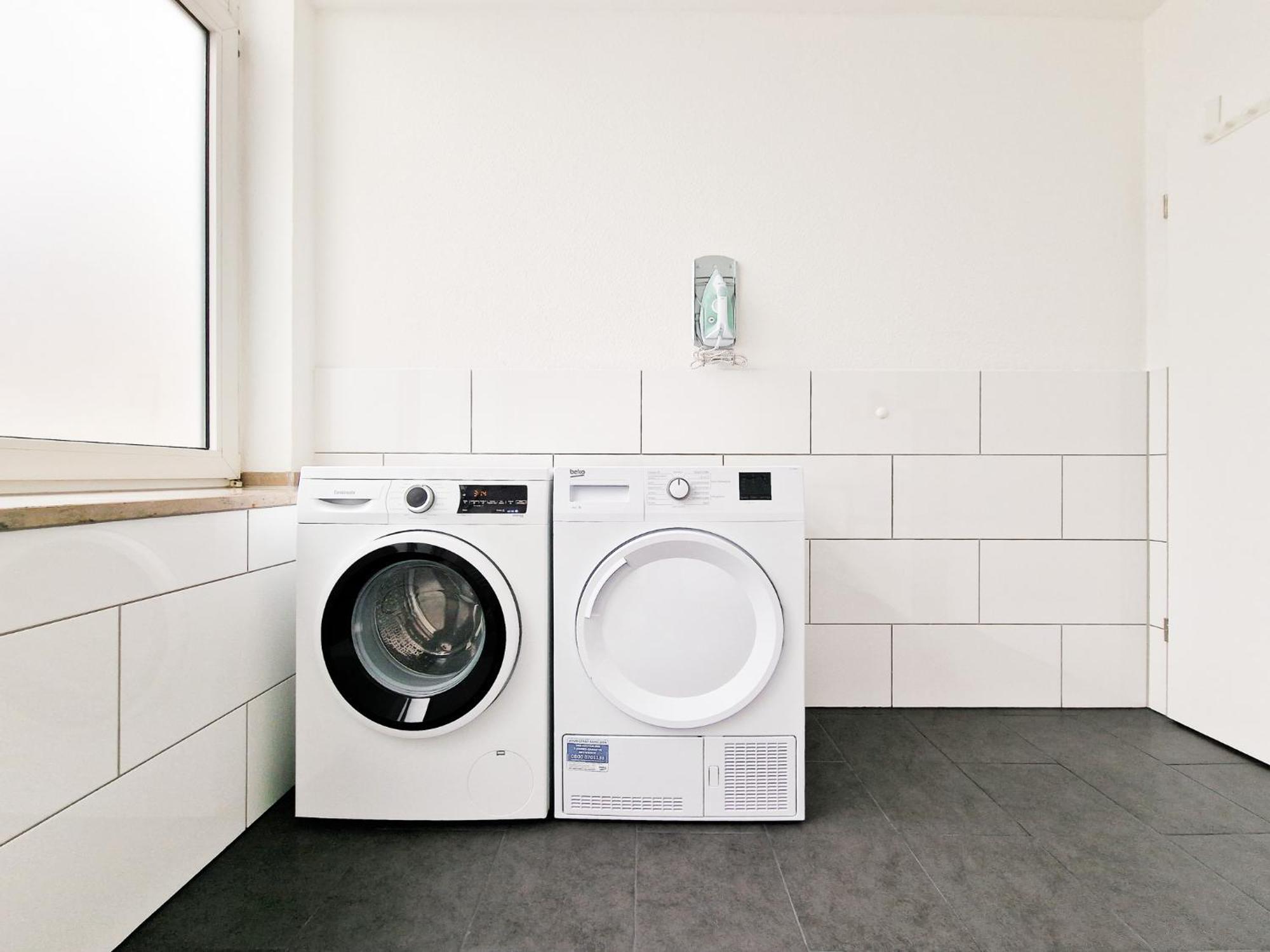 Raj Living - City Center Apartments With 5 Rooms - 10 Min Messe Dus Düsseldorf Eksteriør bilde