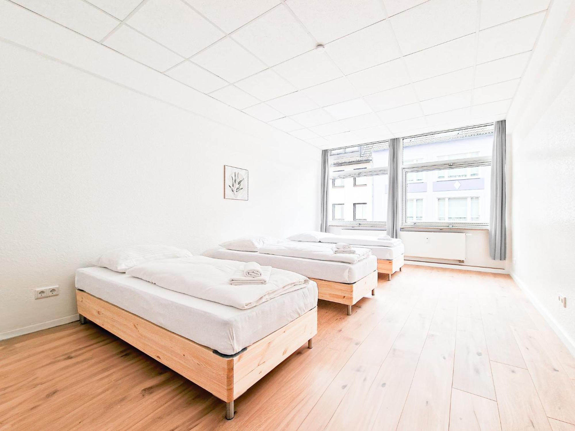 Raj Living - City Center Apartments With 5 Rooms - 10 Min Messe Dus Düsseldorf Eksteriør bilde