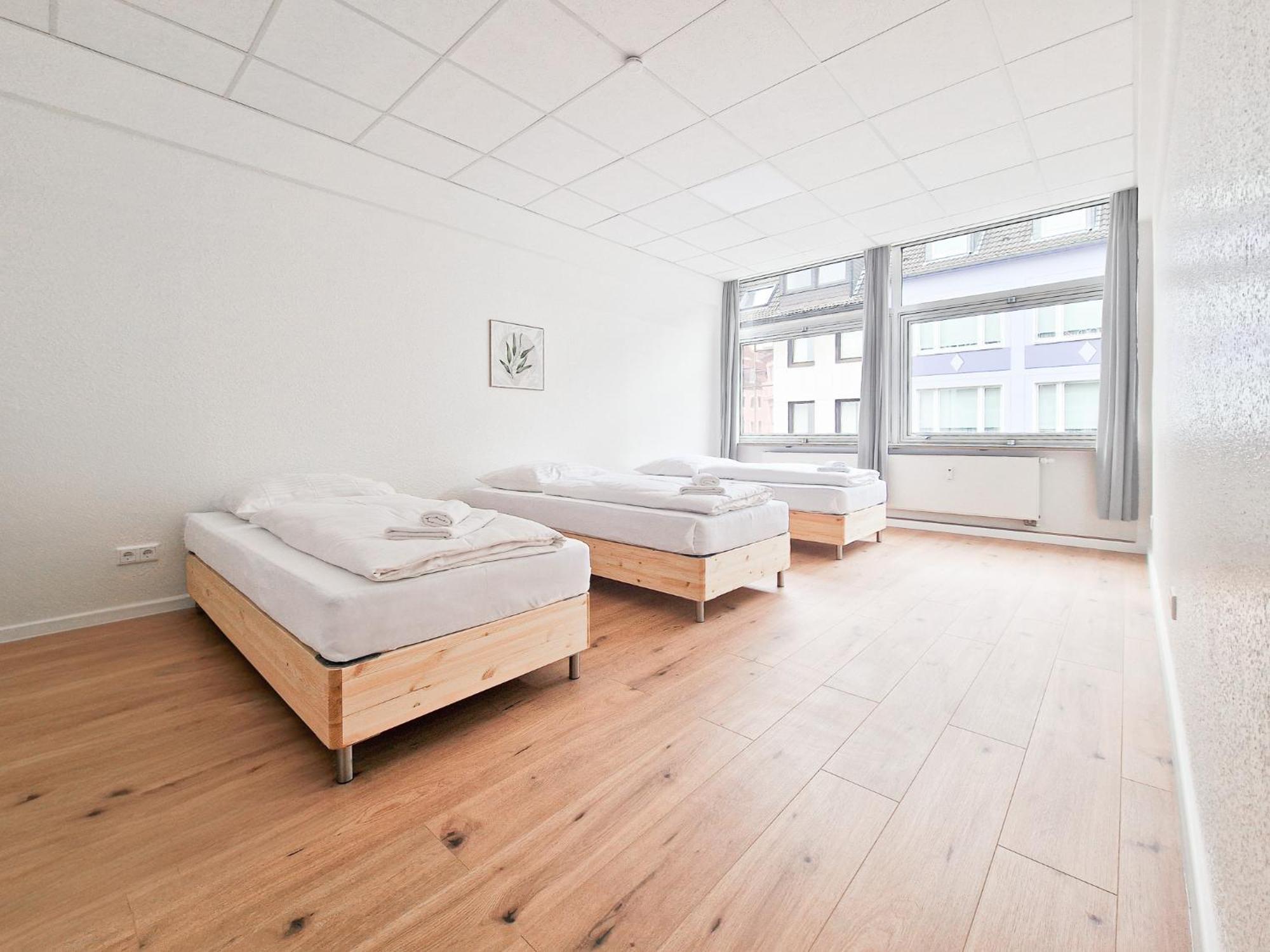 Raj Living - City Center Apartments With 5 Rooms - 10 Min Messe Dus Düsseldorf Eksteriør bilde
